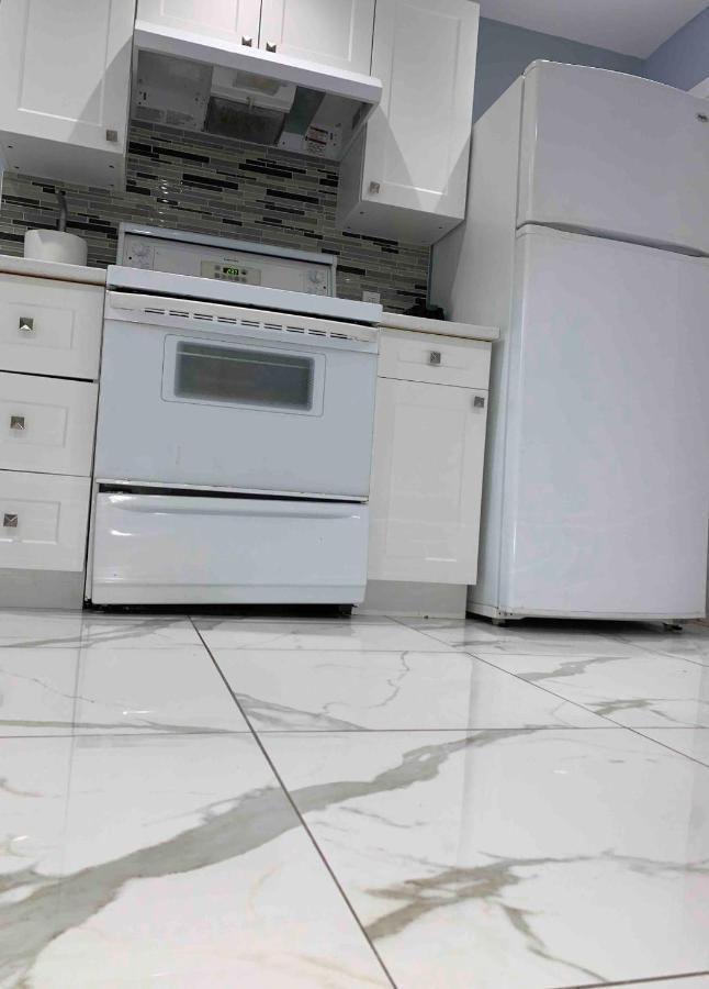 Private Comfy Apartment In Μόντρεαλ Εξωτερικό φωτογραφία