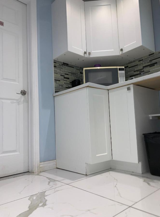 Private Comfy Apartment In Μόντρεαλ Εξωτερικό φωτογραφία